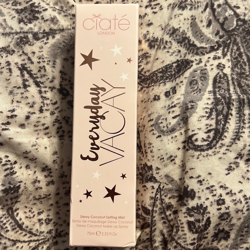 Ciate dewy coconut Setting mist